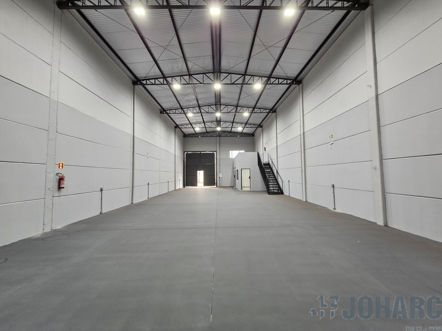 Barracão/galpão para locacao no Parque Industrial Zona Oeste II em Apucarana com 671,19m² por R$ 5.000,00