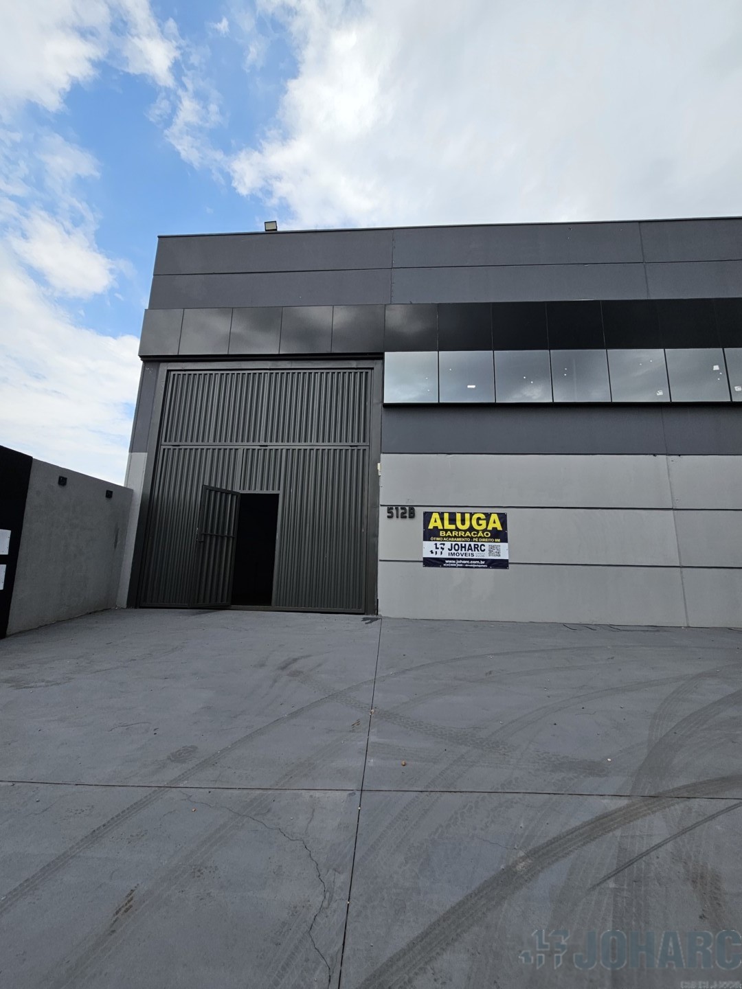 Barracão/galpão para locacao no Parque Industrial Zona Oeste II em Apucarana com 671,19m² por R$ 5.000,00