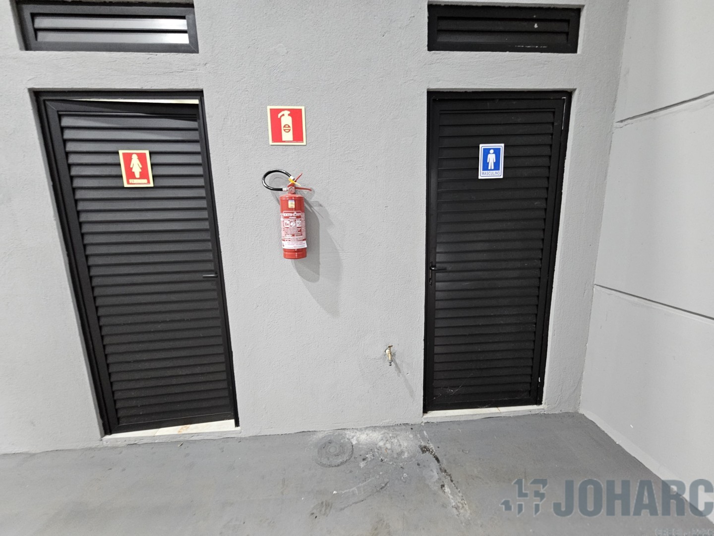 Barracão/galpão para locacao no Parque Industrial Zona Oeste II em Apucarana com 671,19m² por R$ 5.000,00