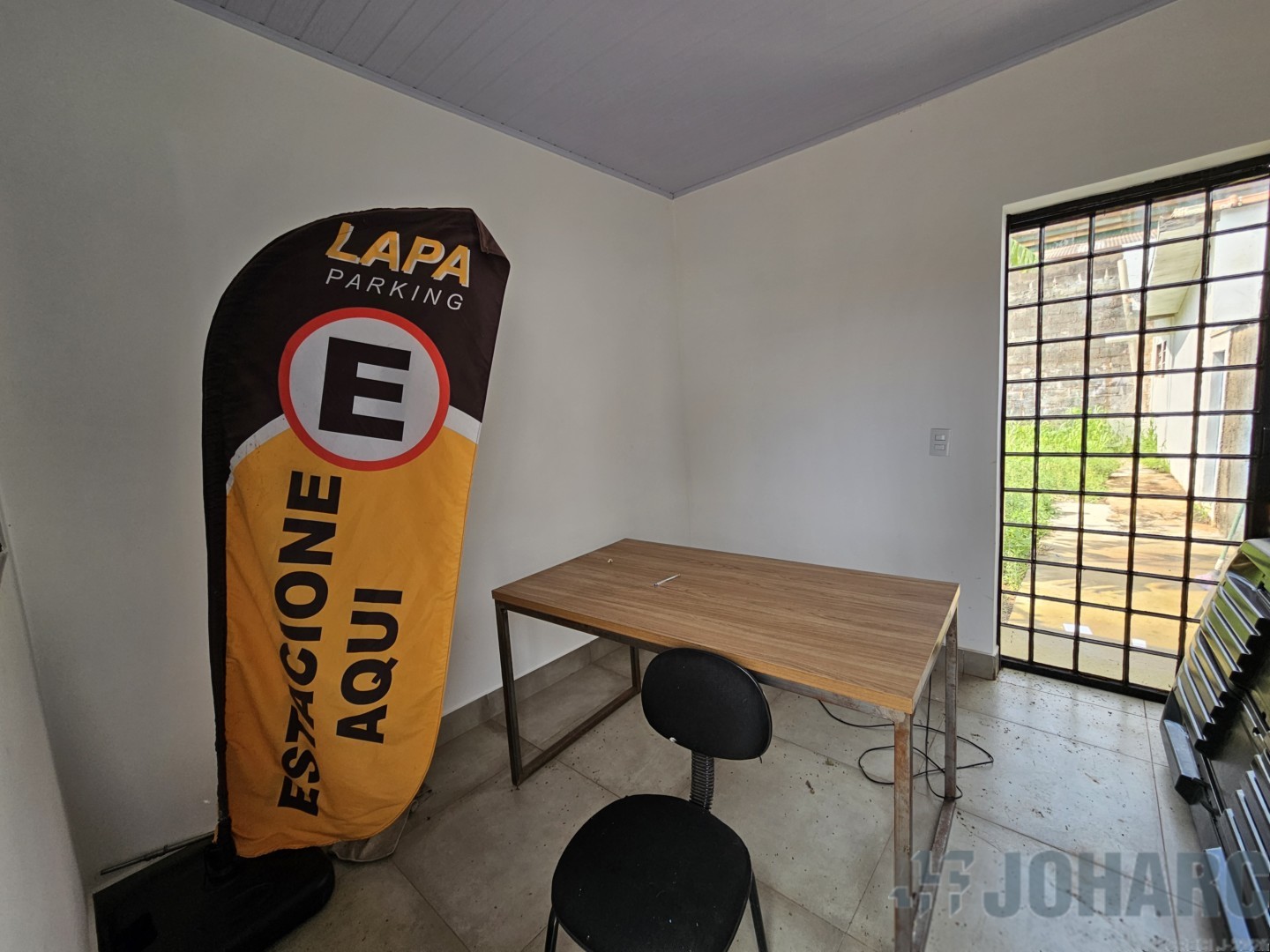 Terreno para locacao no Centro em Apucarana com 0m² por R$ 2.800,00
