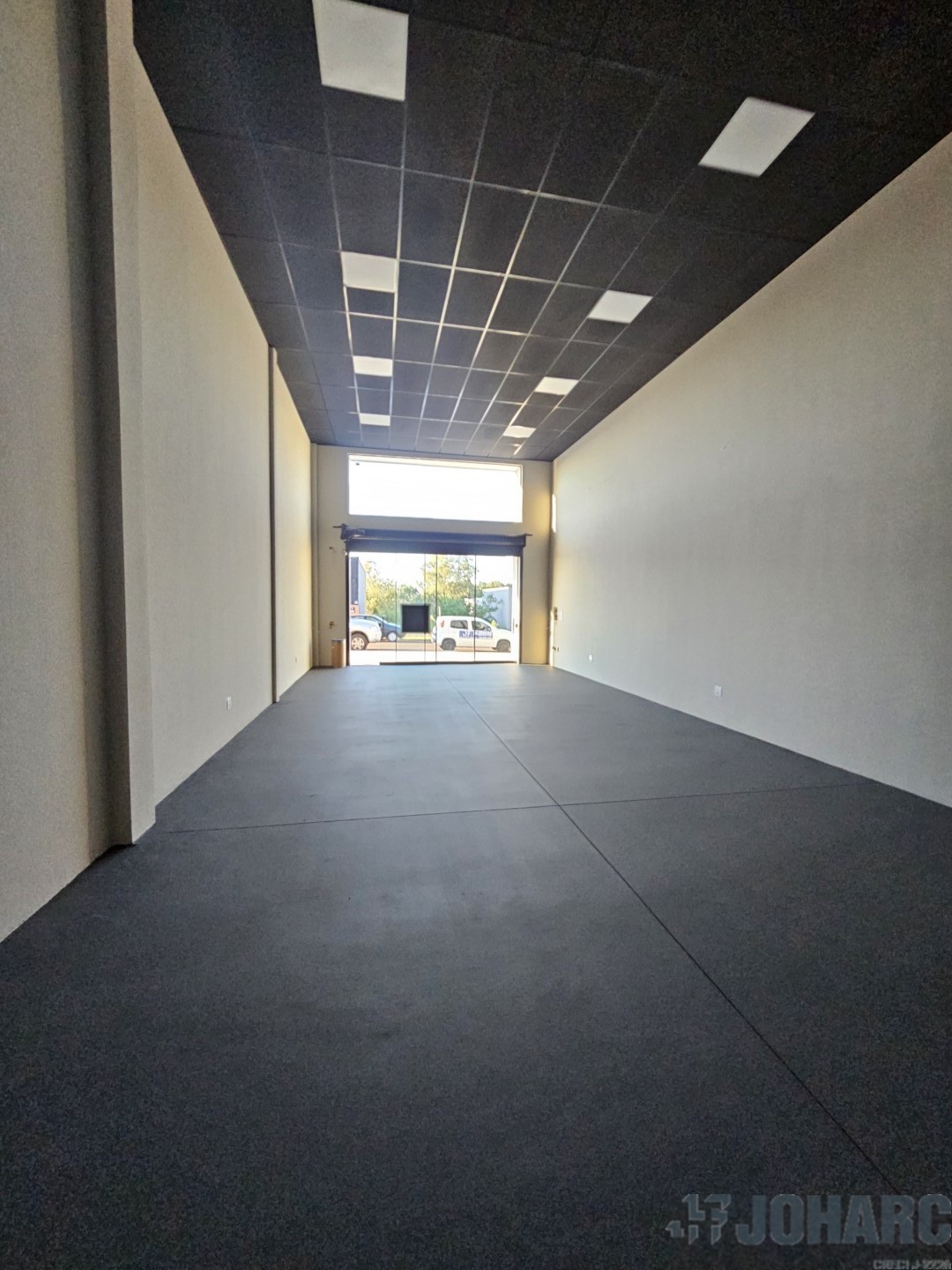 Sala Comercial para locacao no Nucleo Habitacional Papa Joao Paulo em Apucarana com 304,84m² por R$ 2.800,00