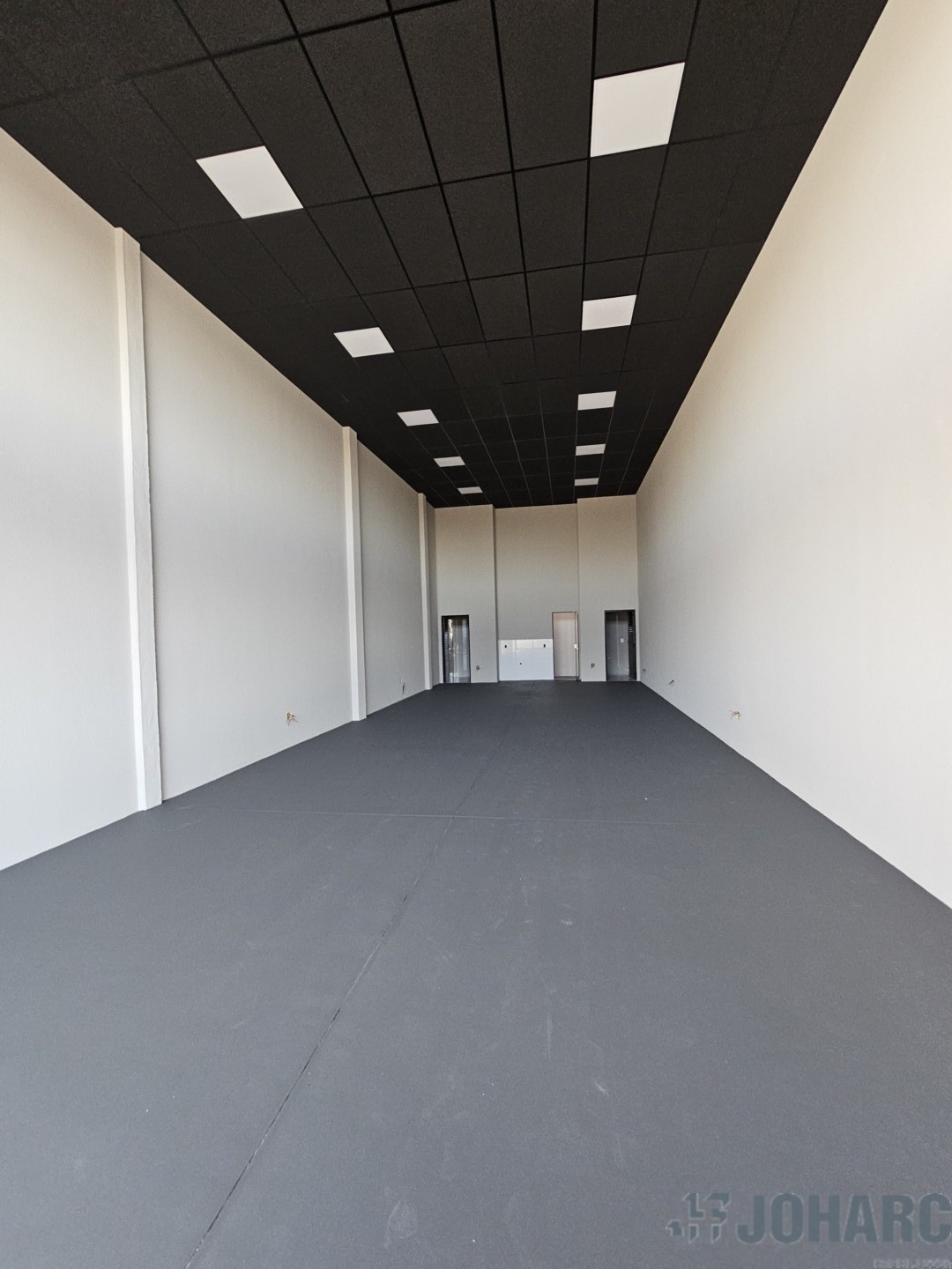 Sala Comercial para locacao no Nucleo Habitacional Papa Joao Paulo em Apucarana com 301,11m² por R$ 2.800,00