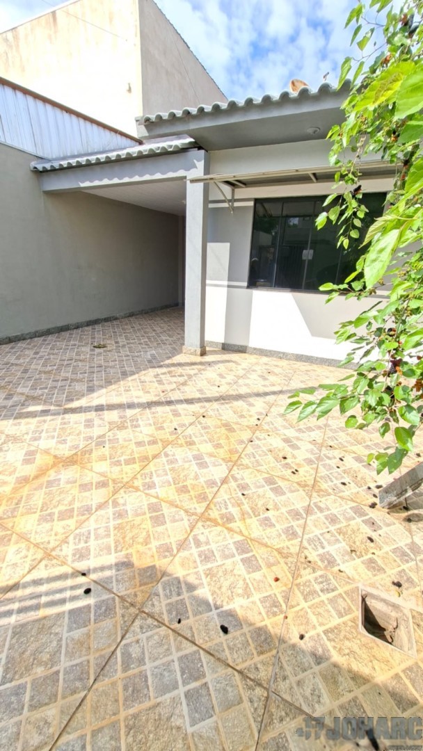 Casa Residencial para venda no Nucleo Habitacional Papa Joao Paulo em Apucarana com 152,7m² por R$ 300.000,00