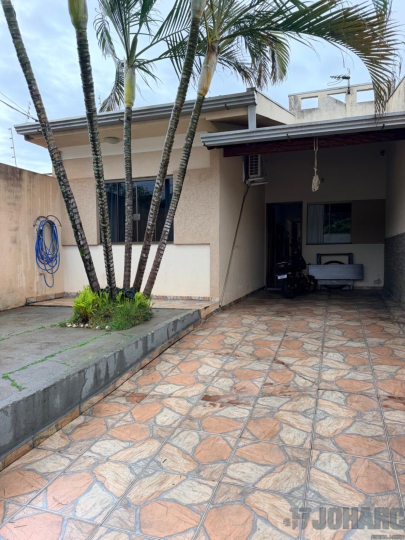 Casa Residencial para venda no Vila Santa Helena em Apucarana com 144m² por R$ 320.000,00