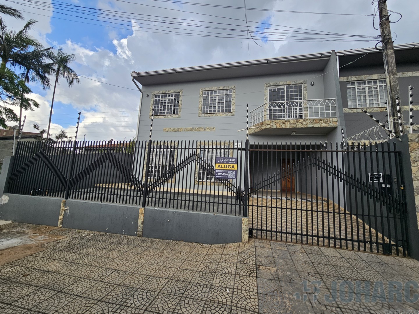 Sobrado para locacao no Vila do Colegio em Apucarana com 0m² por R$ 2.100,00