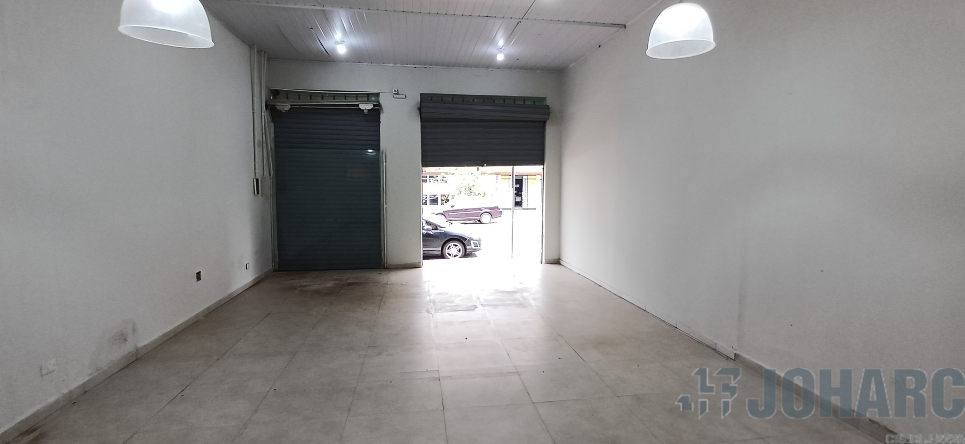 Sala Comercial para locacao no Centro em Apucarana com 0m² por R$ 2.300,00