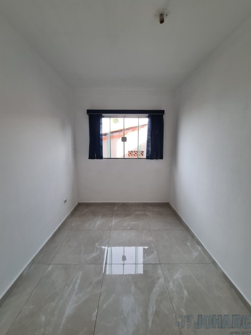 Casa Residencial para venda no Nucleo Habitacional Colonial em Apucarana com 245,27m² por R$ 350.000,00