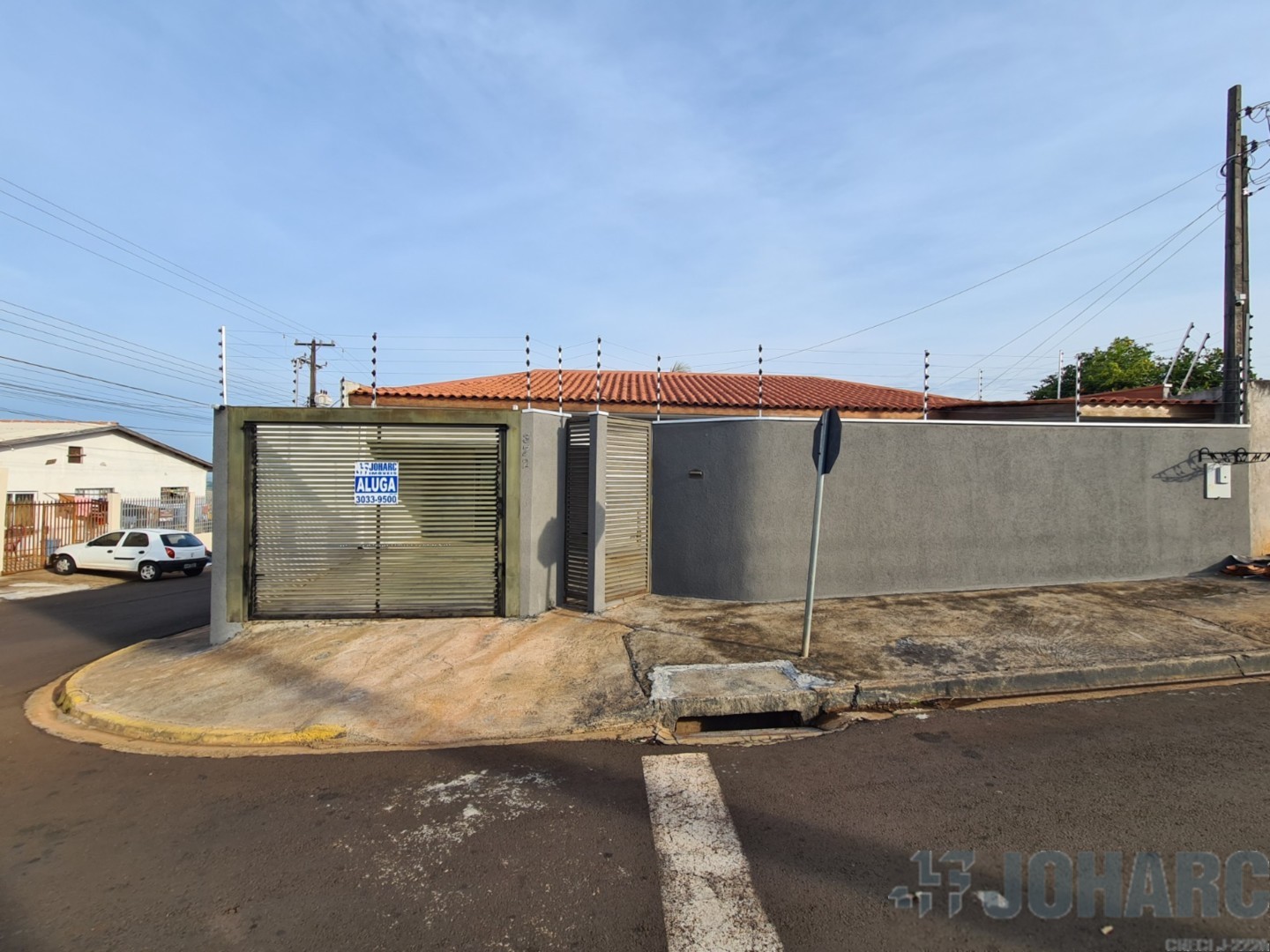 Casa Residencial para venda no Nucleo Habitacional Colonial em Apucarana com 245,27m² por R$ 350.000,00