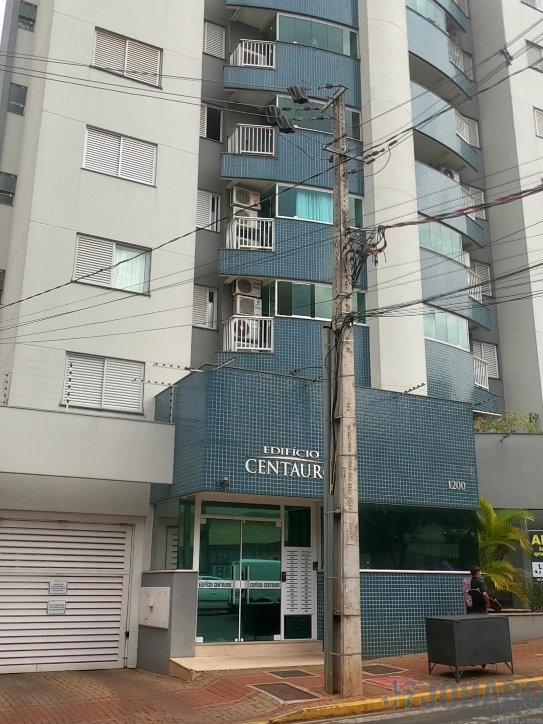 Apartamento para locacao no Centro em Apucarana com 125m² por R$ 2.350,00