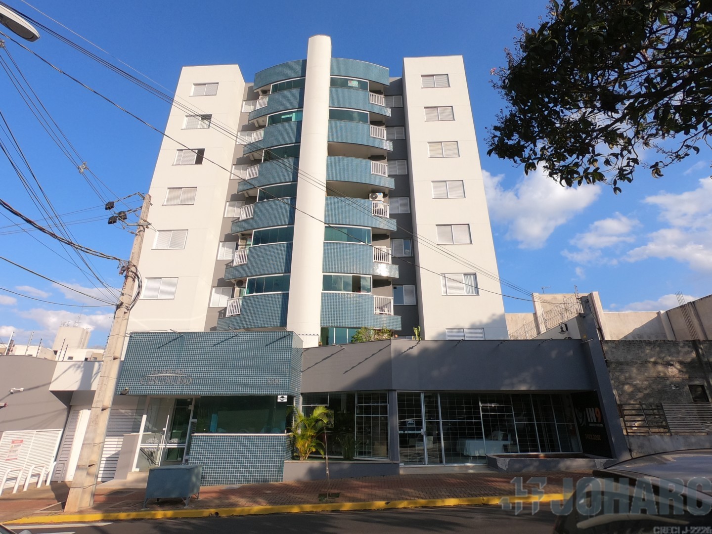 Apartamento para locacao no Centro em Apucarana com 0m² por R$ 2.600,00