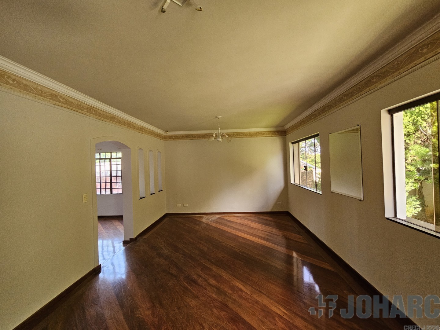 Casa Residencial para locacao no Jardim Sao Pedro em Apucarana com 0m² por R$ 2.600,00