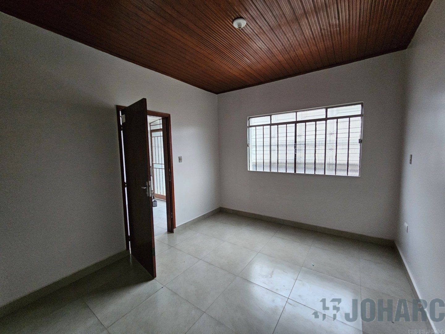 Casa Residencial para locacao no Jardim Apucarana em Apucarana com 281m² por R$ 1.300,00