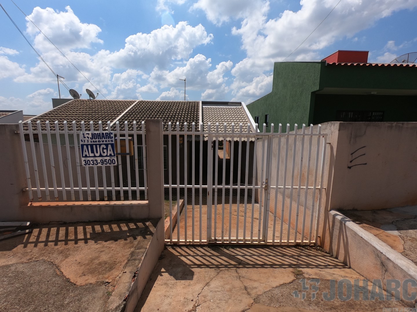Casa Residencial para locacao no Jardim Catuai em Apucarana com 0m² por R$ 950,00
