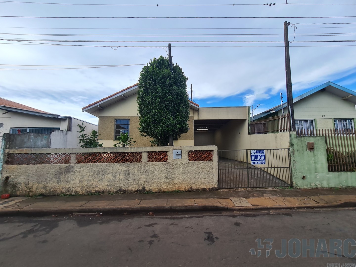 Casa Residencial para locacao no Nucleo Habitacional Caste em Apucarana com 0m² por R$ 800,00