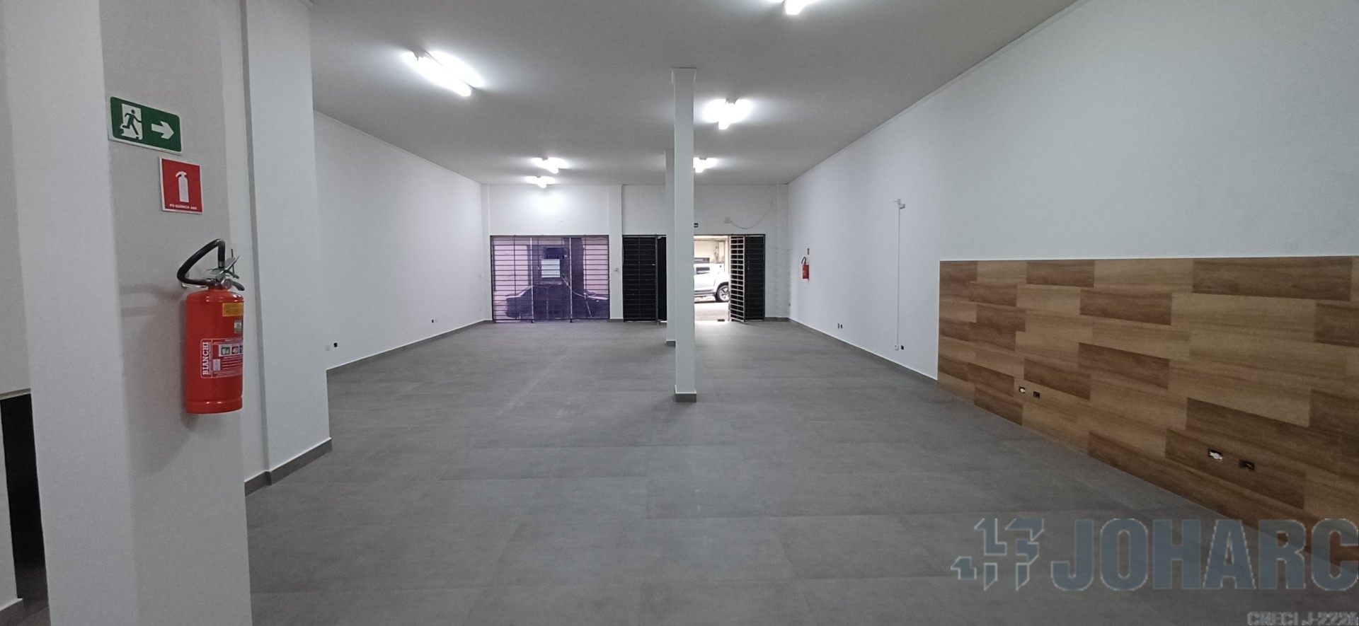 Sala Comercial para locacao no Barra Funda em Apucarana com 180m² por R$ 2.600,00