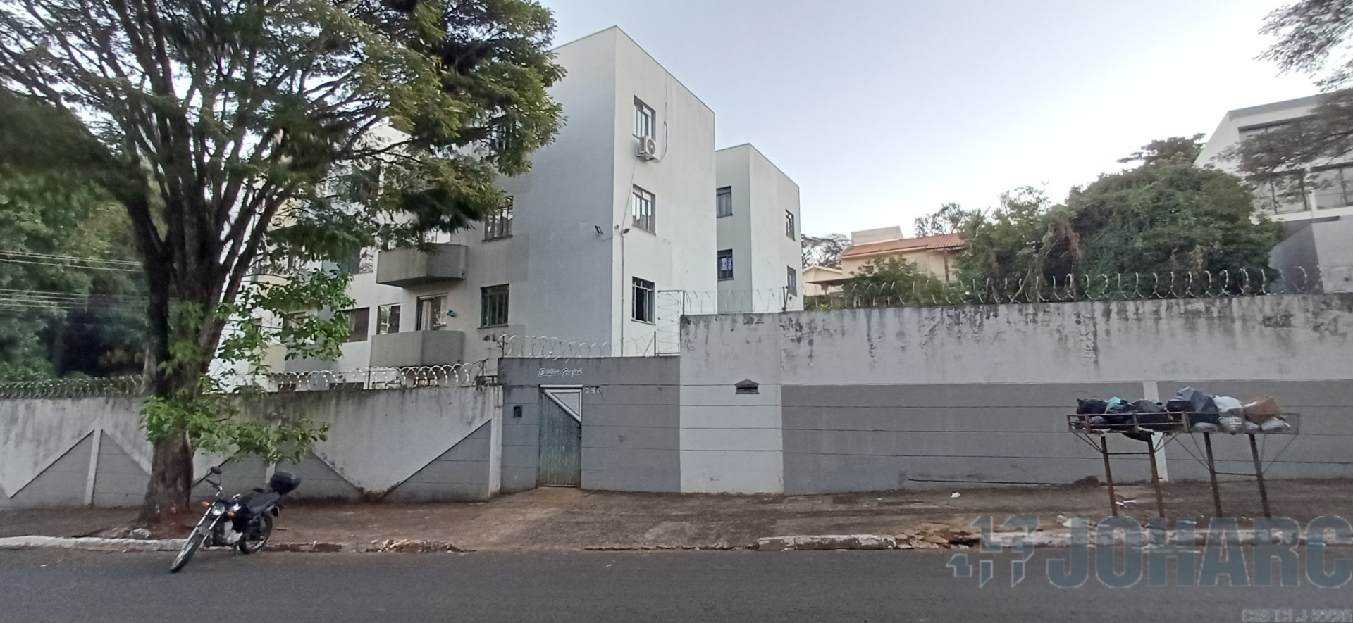 Apartamento para locacao no Vila Sao Jose Bassa em Apucarana com 0m² por R$ 900,00