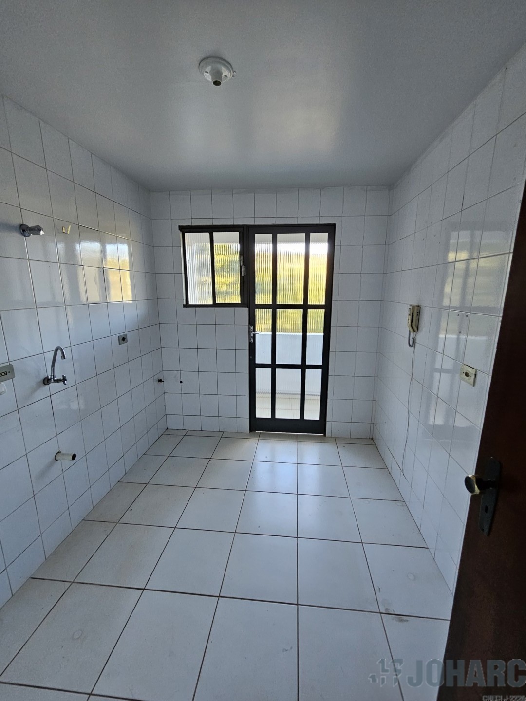 Apartamento para locacao no Vila Sao Jose Bassa em Apucarana com 0m² por R$ 850,00