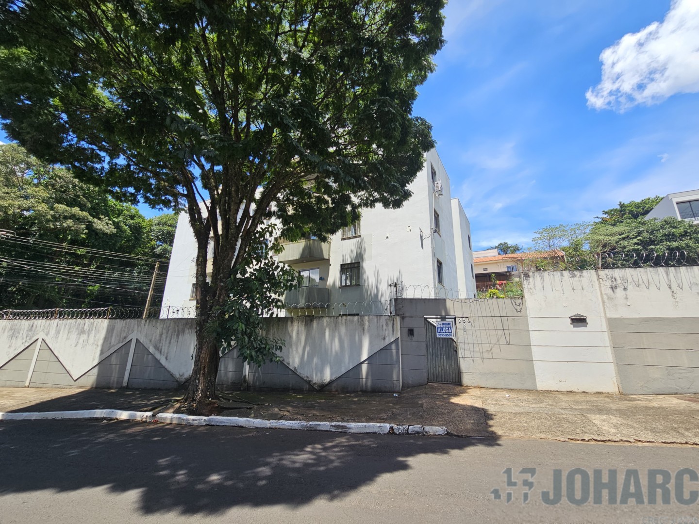 Apartamento para locacao no Vila Sao Jose Bassa em Apucarana com 0m² por R$ 850,00