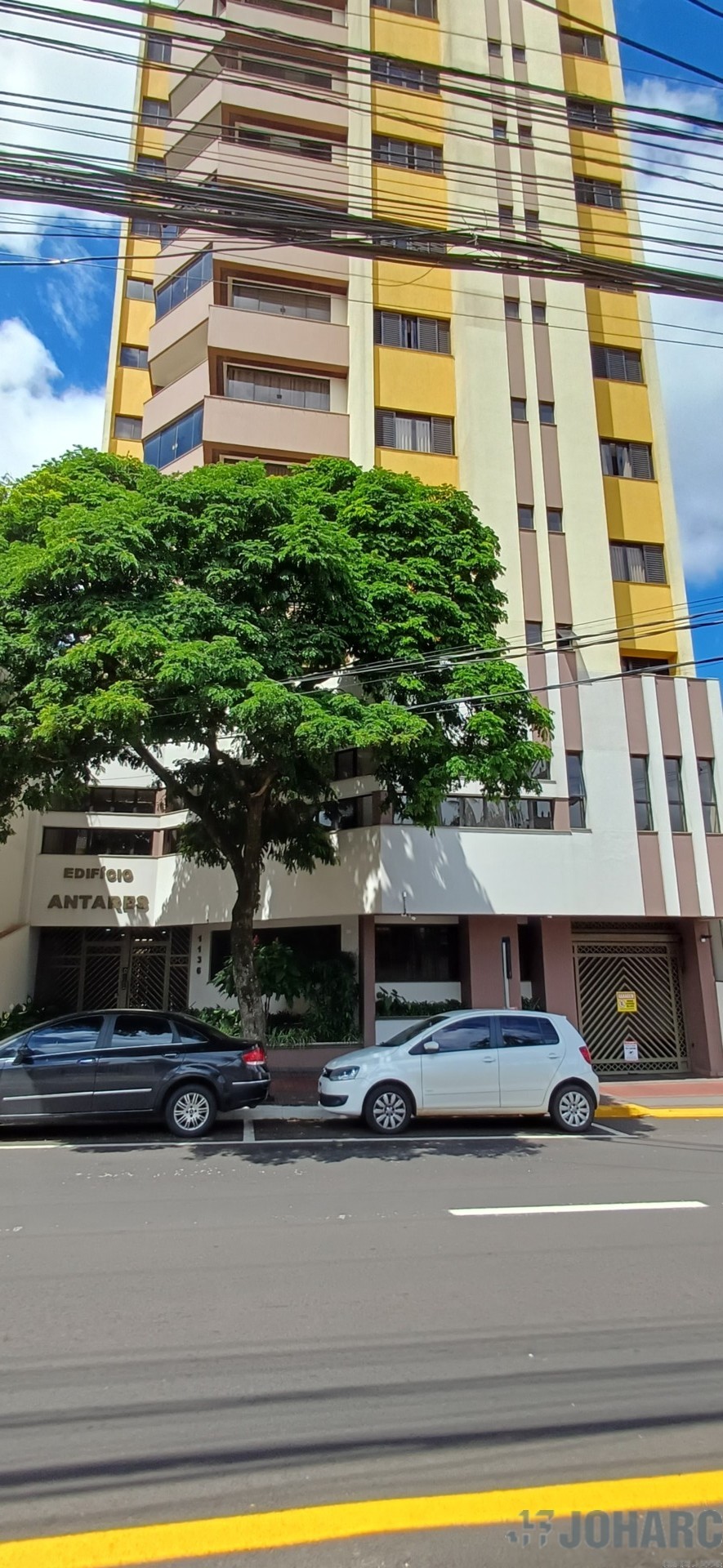Apartamento para locacao no Centro em Apucarana com 0m² por R$ 1.200,00