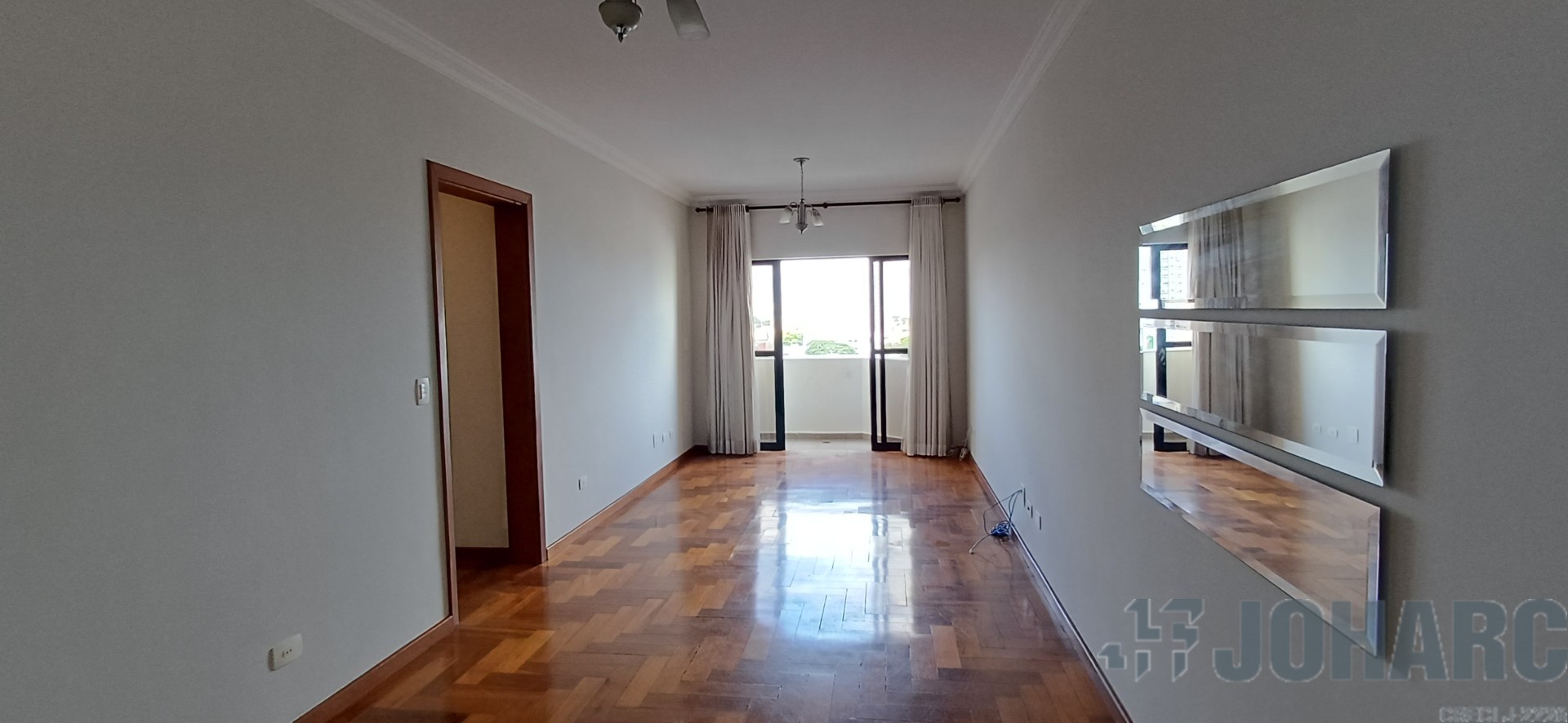Apartamento para locacao no Centro em Apucarana com 0m² por R$ 1.200,00