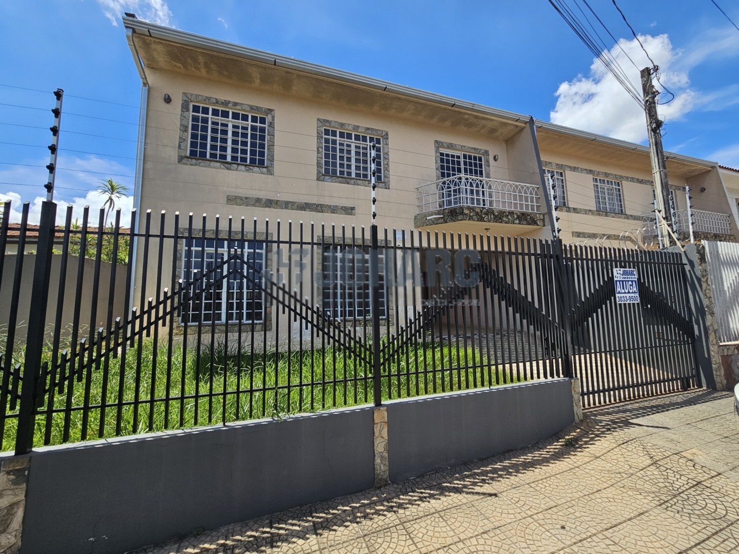 Sobrado para locacao no Vila do Colegio em Apucarana com 0m² por R$ 1.850,00