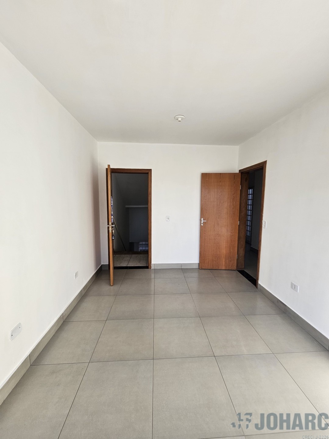 Apartamento para locacao no Centro em Apucarana com 0m² por R$ 1.650,00