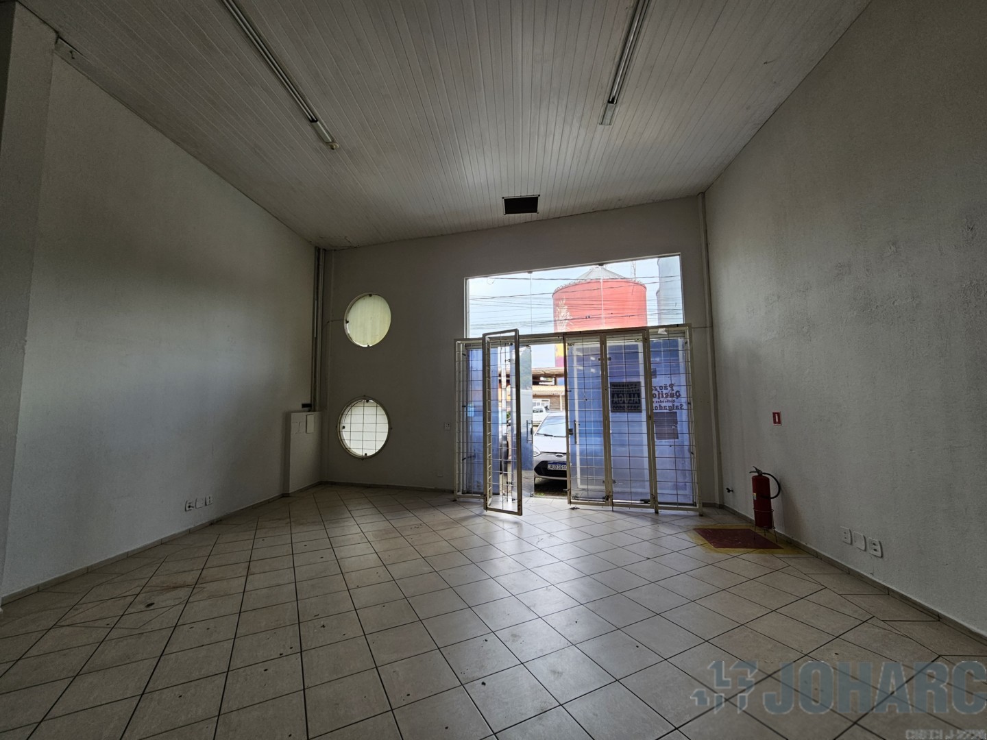 Sala Comercial para locacao no Barra Funda em Apucarana com 200m² por R$ 2.700,00