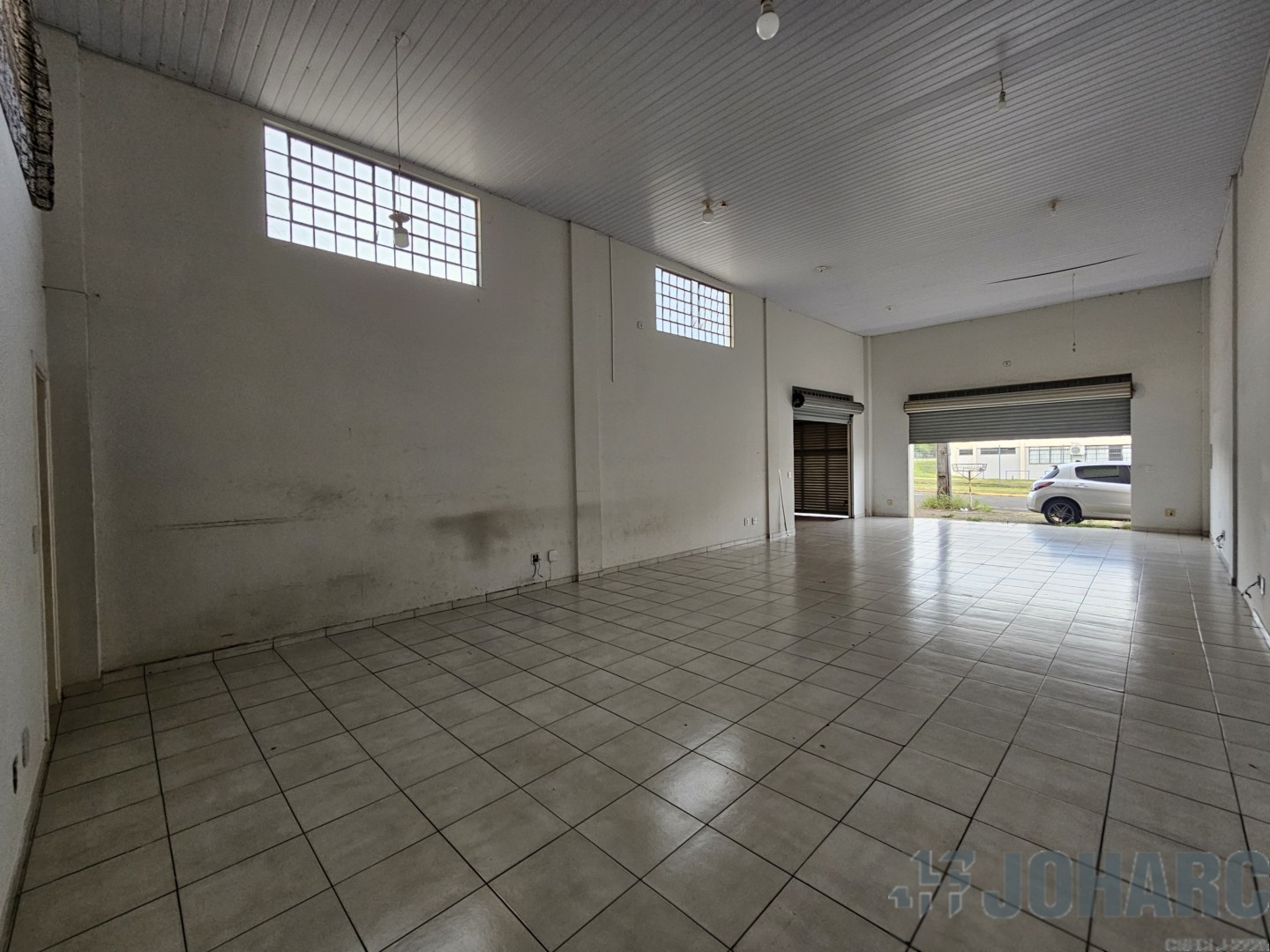 Sala Comercial para locacao no Jardim Flamingos em Apucarana com 110m² por R$ 1.800,00