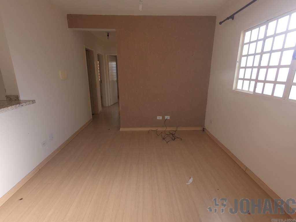 Apartamento para locacao no Nucleo Habitacional Papa em Apucarana com 62m² por R$ 700,00