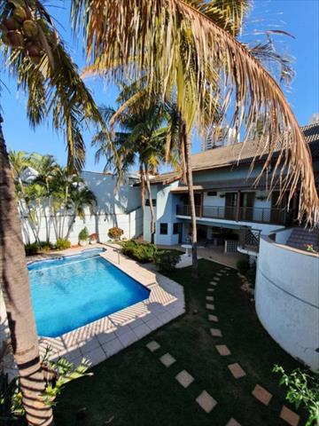 Casa de Condominio para venda no Jardim Residencial Flora em Limeira com 460m² por R$ 2.500.000,00