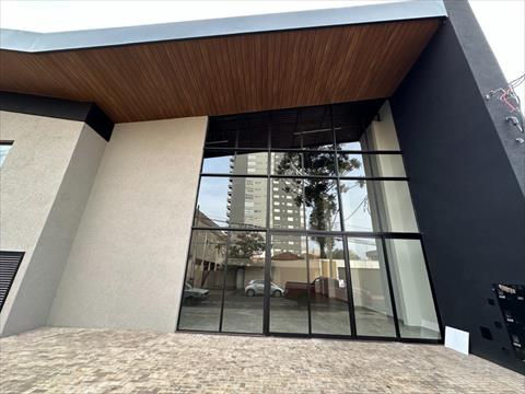 Cjto Comercial/sala para locacao no Centro em Arapongas com 0m² por R$ 10.005,00