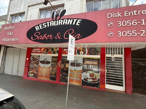 Cjto Comercial/sala para locacao no Centro em Arapongas com 0m² por R$ 8.005,00