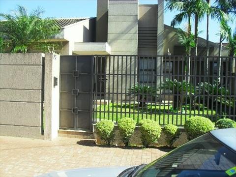 Casa Residencial para venda no Centro em Arapongas com 305m² por R$ 2.200.000,00