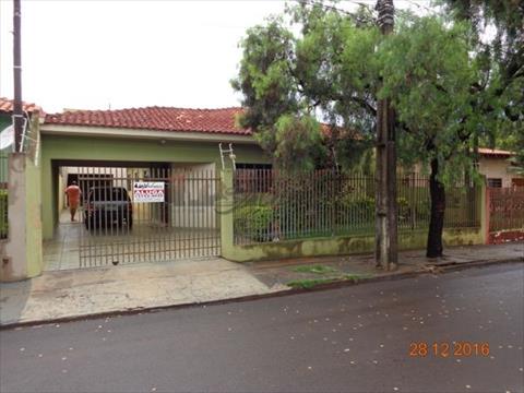 Casa Residencial para venda no Vila Sampaio em Arapongas com 240m² por R$ 570.000,00