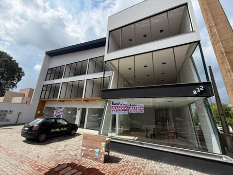 Cjto Comercial/sala para locacao no Centro em Arapongas com 62m² por R$ 2.505,00