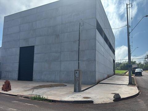 Barracão/galpão para locacao no Jardim Santa Alice em Arapongas com 700m² por R$ 8.505,00