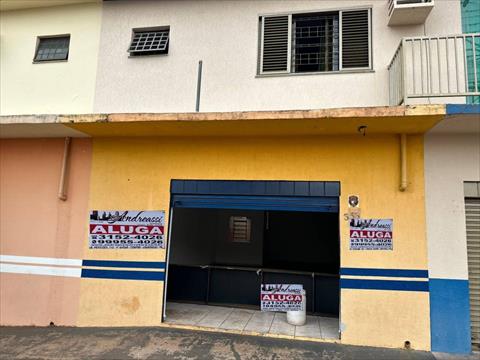 Cjto Comercial/sala para locacao no Conjunto Del Condor em Arapongas com 150m² por R$ 2.255,00