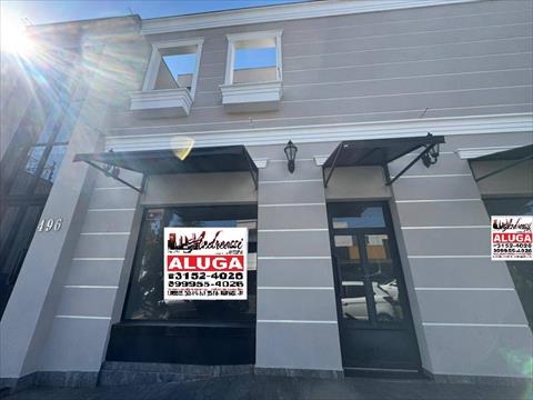 Cjto Comercial/sala para locacao no Centro em Arapongas com 62m² por R$ 2.305,00