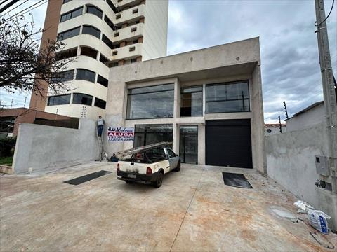 Barracão/galpão para locacao no Centro em Arapongas com 520m² por R$ 15.005,00