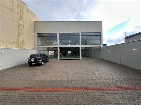 Cjto Comercial/sala para locacao no Centro em Arapongas com 0m² por R$ 9.805,00