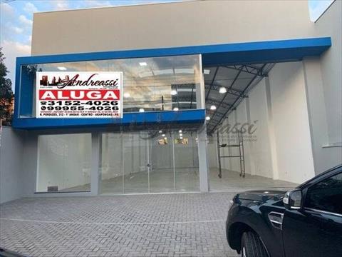 Cjto Comercial/sala para locacao no Centro em Arapongas com 480m² por R$ 7.005,00