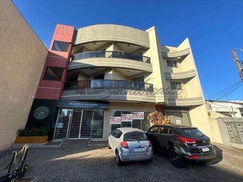 Cjto Comercial/sala para locacao no Centro em Arapongas com 220m² por R$ 3.505,00