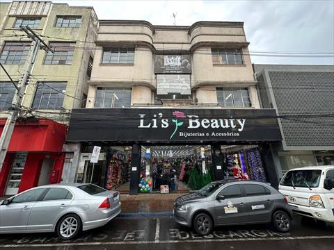 Cjto Comercial/sala para locacao no Centro em Arapongas com 88m² por R$ 1.005,00