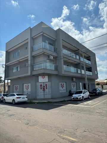 Cjto Comercial/sala para locacao no Jardim Aeroporto em Arapongas com 140m² por R$ 1.805,00