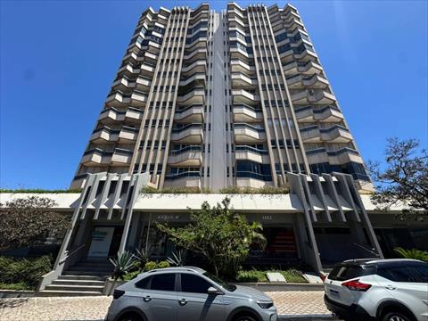 Apartamento para venda no Centro em Arapongas com 180m² por R$ 900.000,00