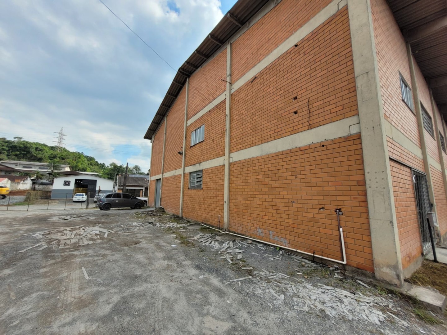 Barracão/galpão para locacao no Vila Nova em Joinville com 0m² por R$ 15.000,00