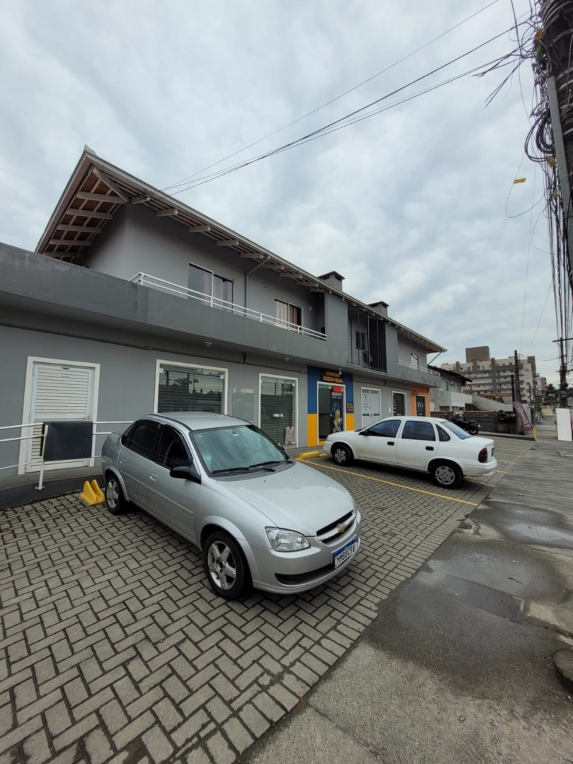 Cjto Comercial/sala para locacao no Costa e Silva em Joinville com 0m² por R$ 3.000,00