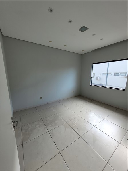 Apartamento para locacao no Centro em Joinville com 0m² por R$ 1.200,00