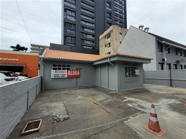Cjto Comercial/sala para locacao no Atiradores em Joinville com 372m² por R$ 8.000,00
