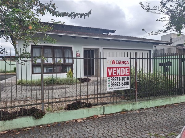 Casa Residencial para venda no Bom Retiro em Joinville com 748m² por R$ 1.250.000,00